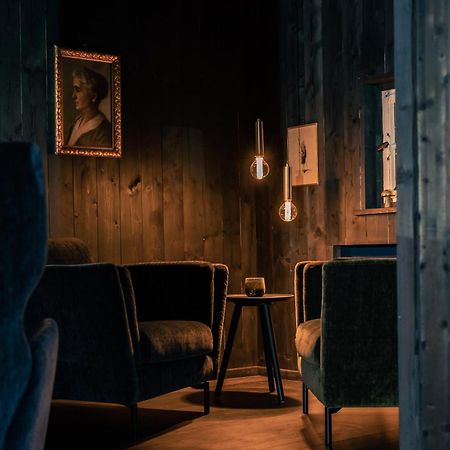 Forstgut - Premium Waldchalets Und Lodge Suiten 雷根 外观 照片