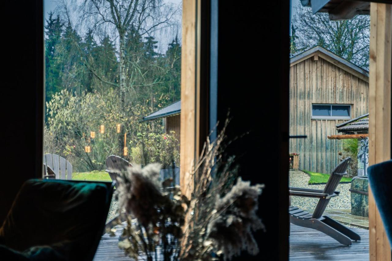 Forstgut - Premium Waldchalets Und Lodge Suiten 雷根 外观 照片