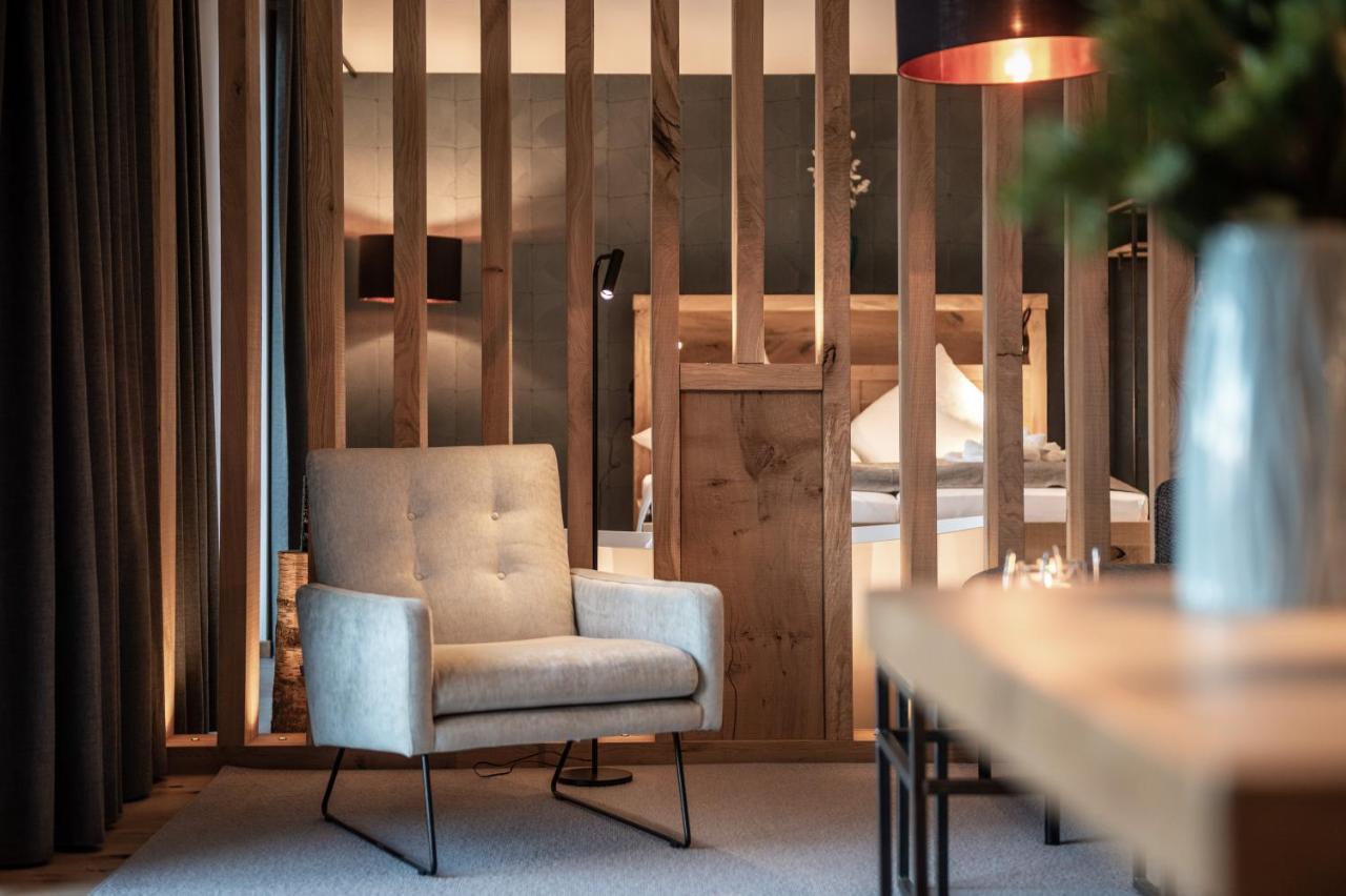 Forstgut - Premium Waldchalets Und Lodge Suiten 雷根 外观 照片