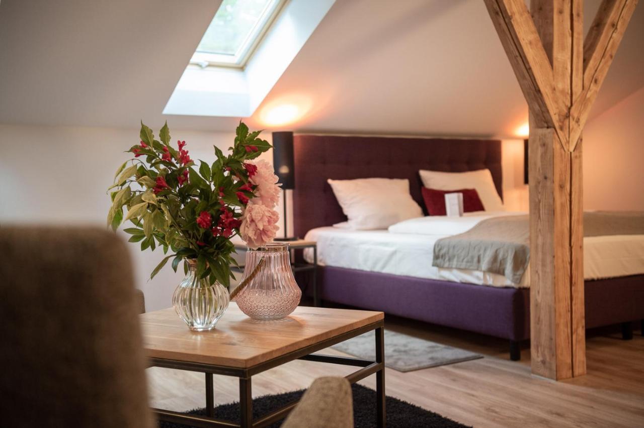 Forstgut - Premium Waldchalets Und Lodge Suiten 雷根 外观 照片