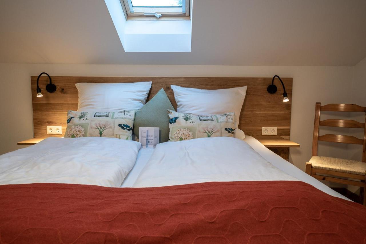 Forstgut - Premium Waldchalets Und Lodge Suiten 雷根 外观 照片